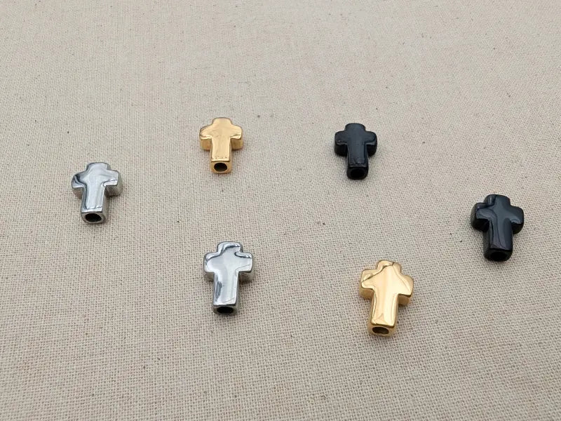 Perle Croix traversante 14 x 10 mm – Acier inoxydable 304 – Argenté, Doré ou Noir Les Précieuses Perles