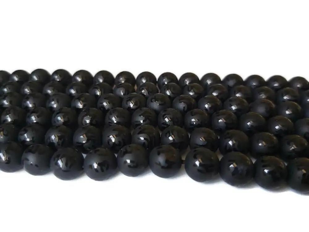 Agate noire - Signe Aum - 8 mm - 20/40 Perles Les Précieuses Perles