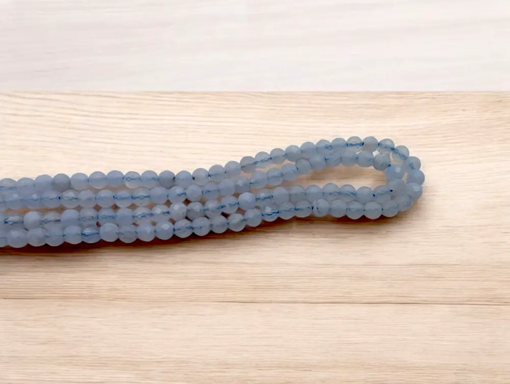 Agate dentelle bleue - 2-3 mm - Perles à facettes - Fil de 39 cm Les Précieuses Perles