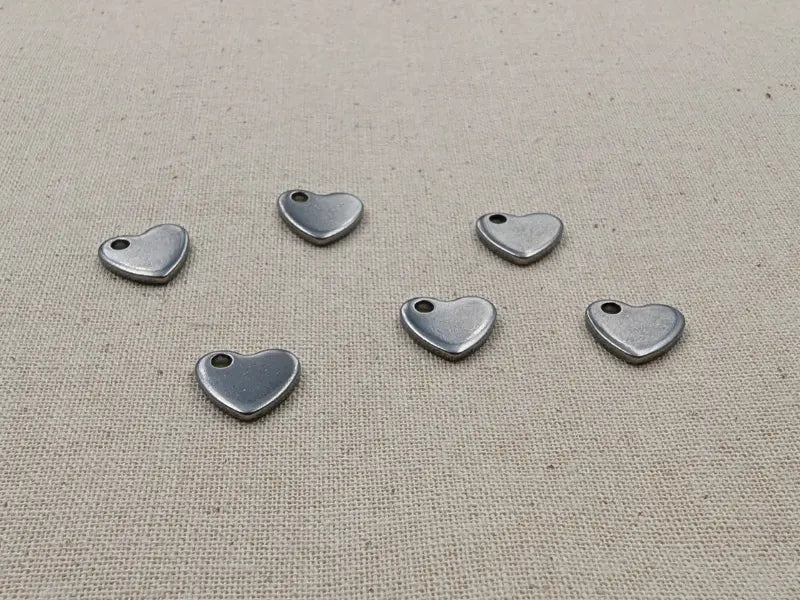 Breloques cœur en acier inoxydable 304 – Lot de 10 ou 20 Les Précieuses Perles