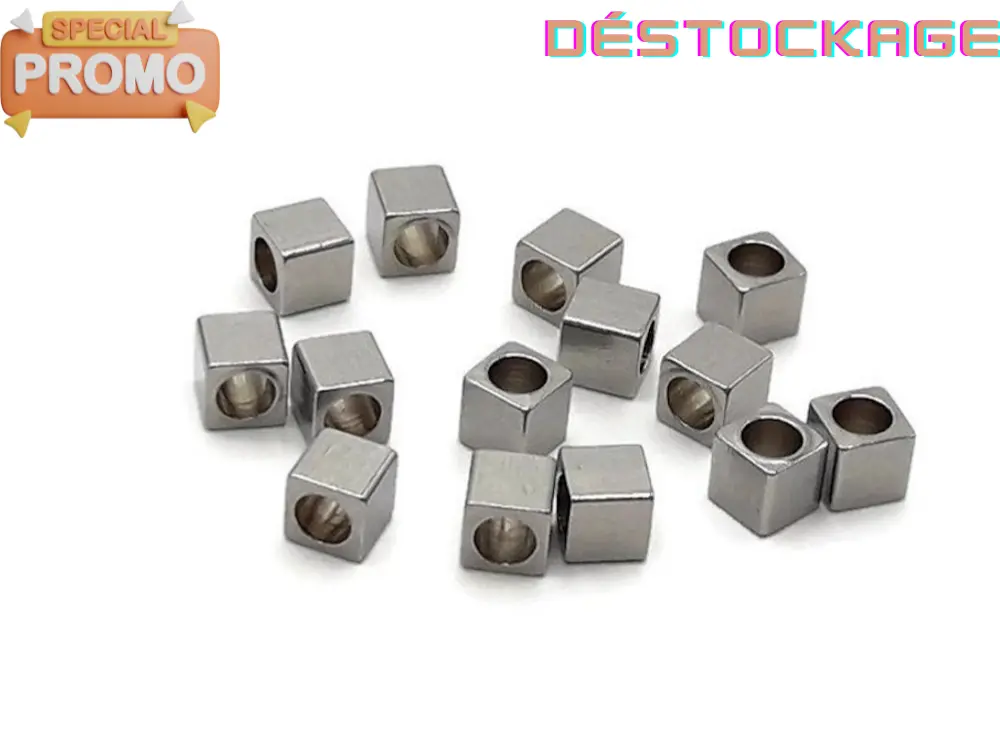 Perles cubes 3 mm inox - Lot de 25/50 Les Précieuses Perles