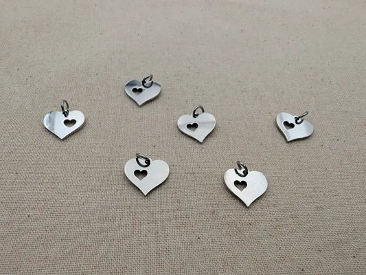 Breloque cœur 12 mm en acier inoxydable 304 – Lot de 5 Les Précieuses Perles