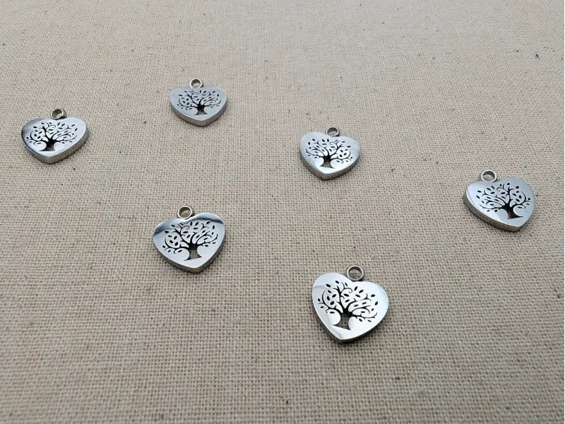 Breloque cœur arbre de vie en acier inoxydable 304 – 12 x 11 mm – Lot de 5 ou 10 Les Précieuses Perles