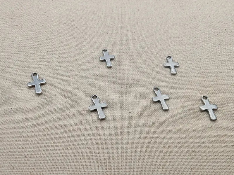 Breloque croix inox - Lot de 10/20 Les Précieuses Perles