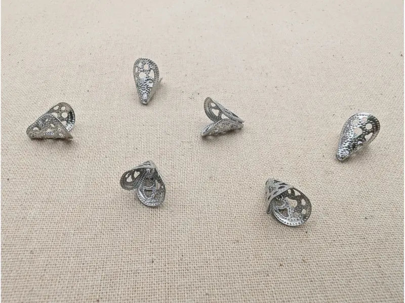 Embout conique ajouré 12 x 10 mm – Trou 3 mm – Acier inoxydable 304 - Lot de 40 Les Précieuses Perles