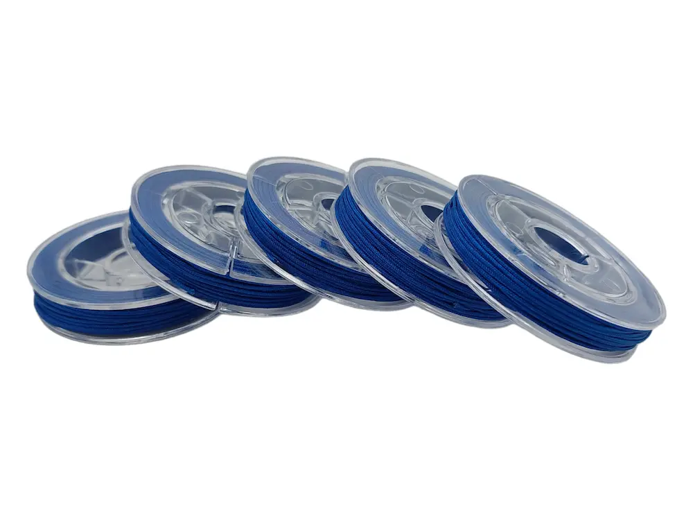 Fil nylon bleu 0,8 mm - 8 mètres Les Précieuses Perles
