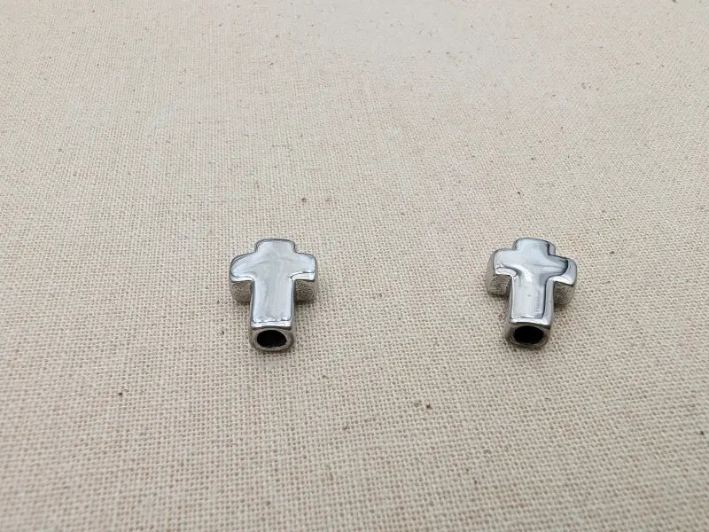 Perle Croix traversante 14 x 10 mm – Acier inoxydable 304 – Argenté, Doré ou Noir Les Précieuses Perles