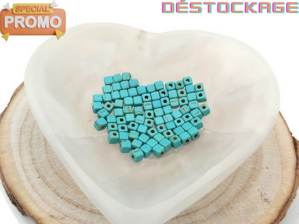 Turquoise synthétique - Cubes de 4 mm - 80 Perles