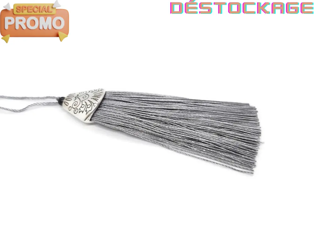 Grand pompon en coton gris - 8 cm Les Précieuses Perles