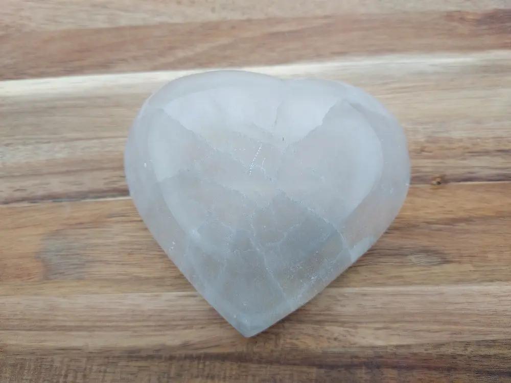 Bol Sélénite Grade A+ forme coeur 10 cm Les Précieuses Perles