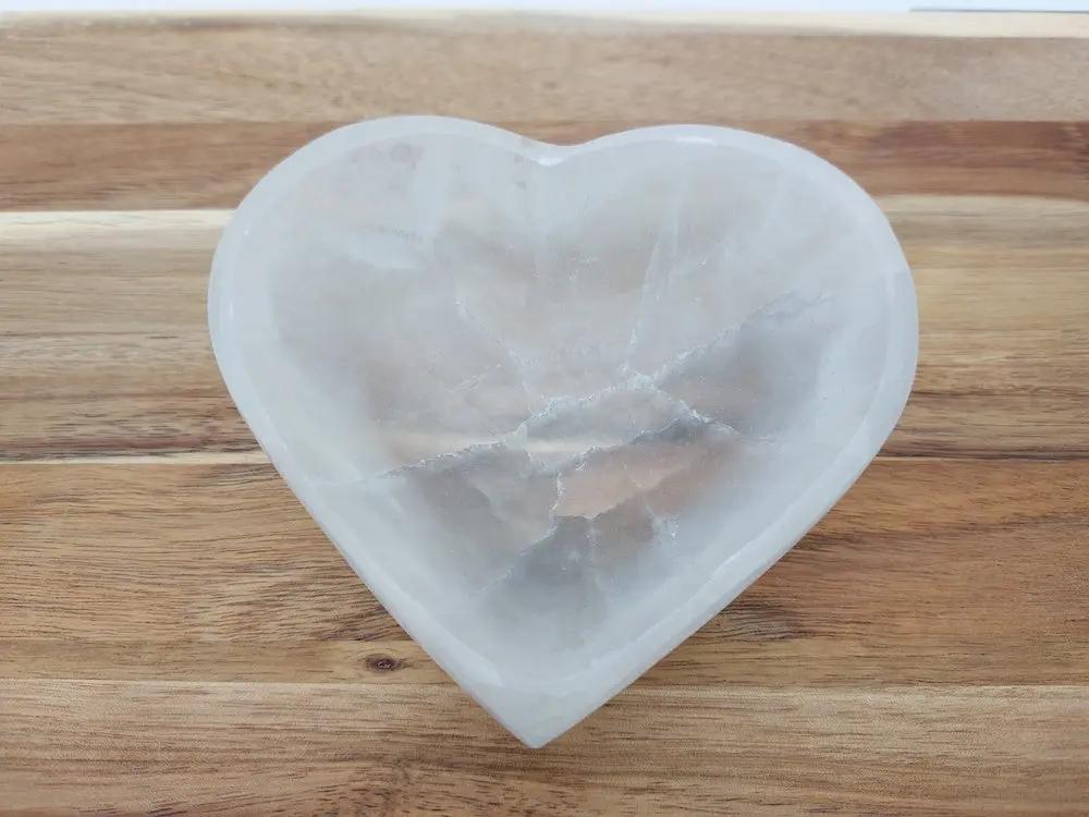 Bol Sélénite Grade A+ forme coeur 10 cm Les Précieuses Perles