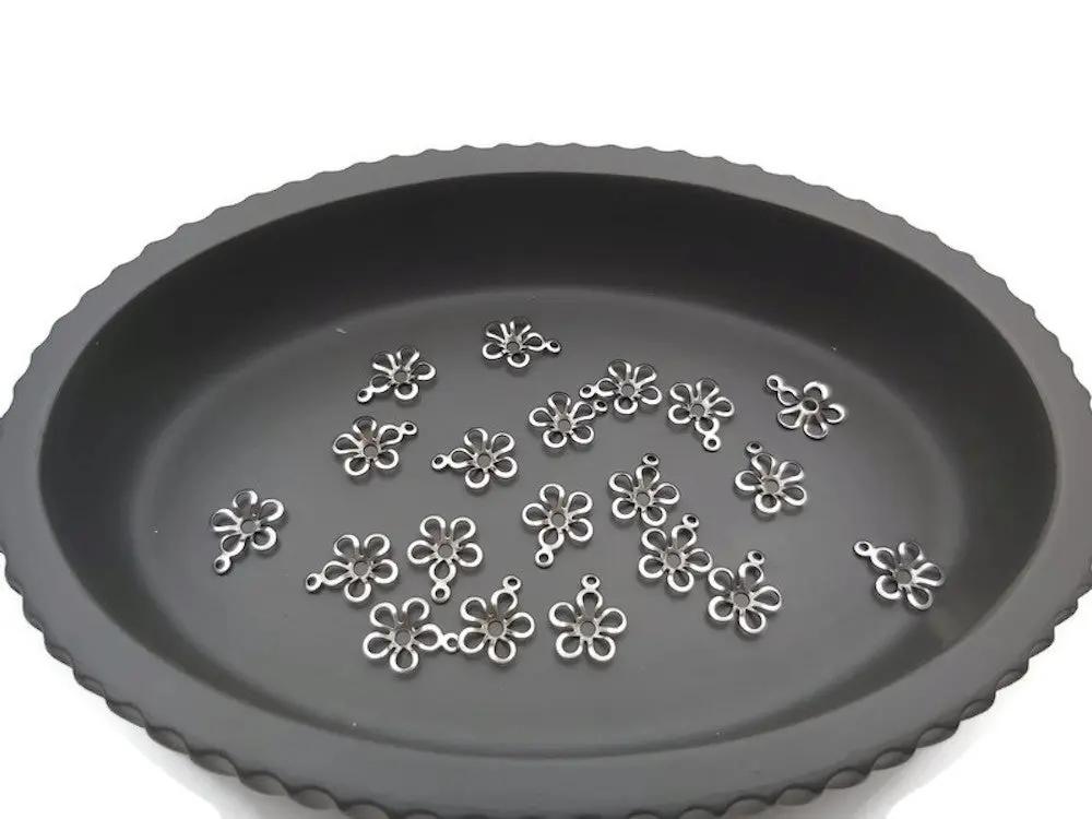 Breloque fleur inox - Lot de 10/20 Les Précieuses Perles