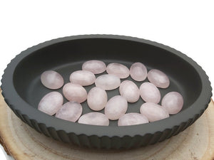 Quartz rose - Cabochon ovale 18 x 13 x 5 mm