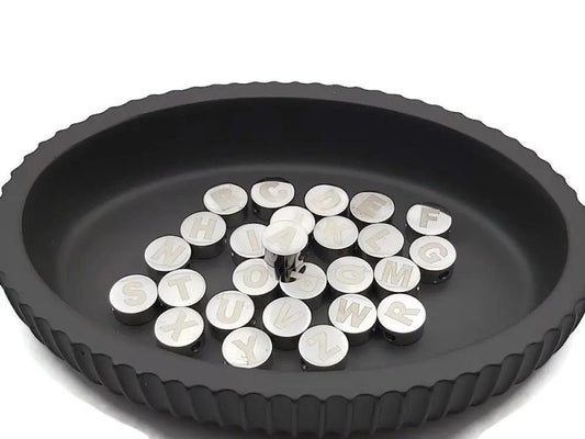 Perle lettre alphabet gravée de A à Z en inox Les Précieuses Perles