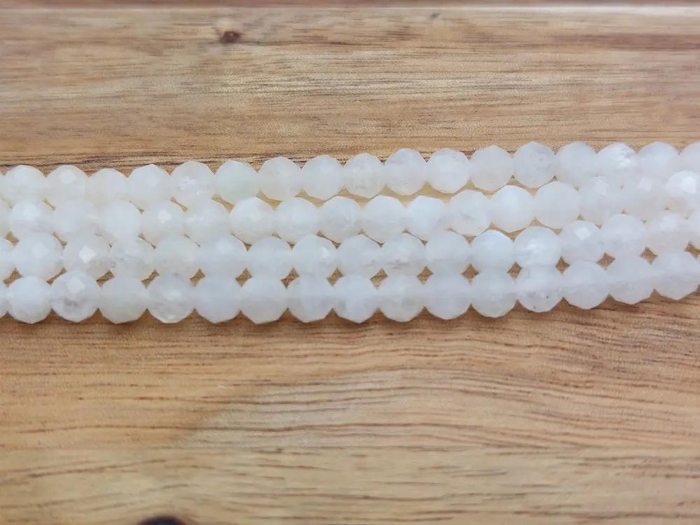 Pierre de lune à facettes Grade A - 4 mm - 40/80 Perles Les Précieuses Perles