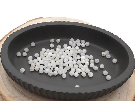 Pierre de lune à facettes Grade A - 4 mm - 40/80 Perles Les Précieuses Perles